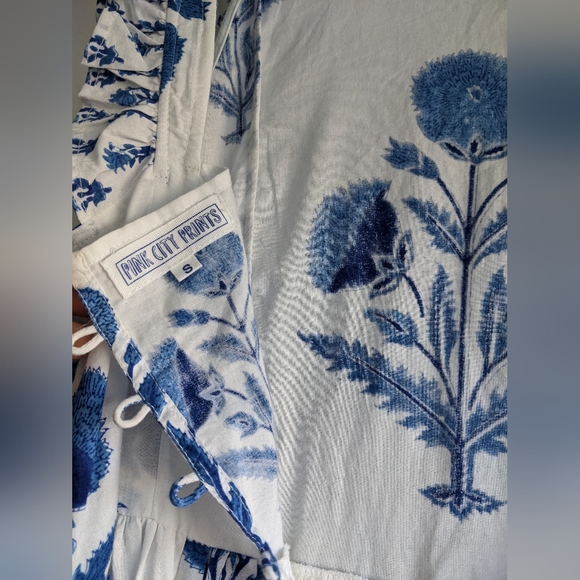 Rare Blue and White Pink City Prints dress - Picture 4 of 5